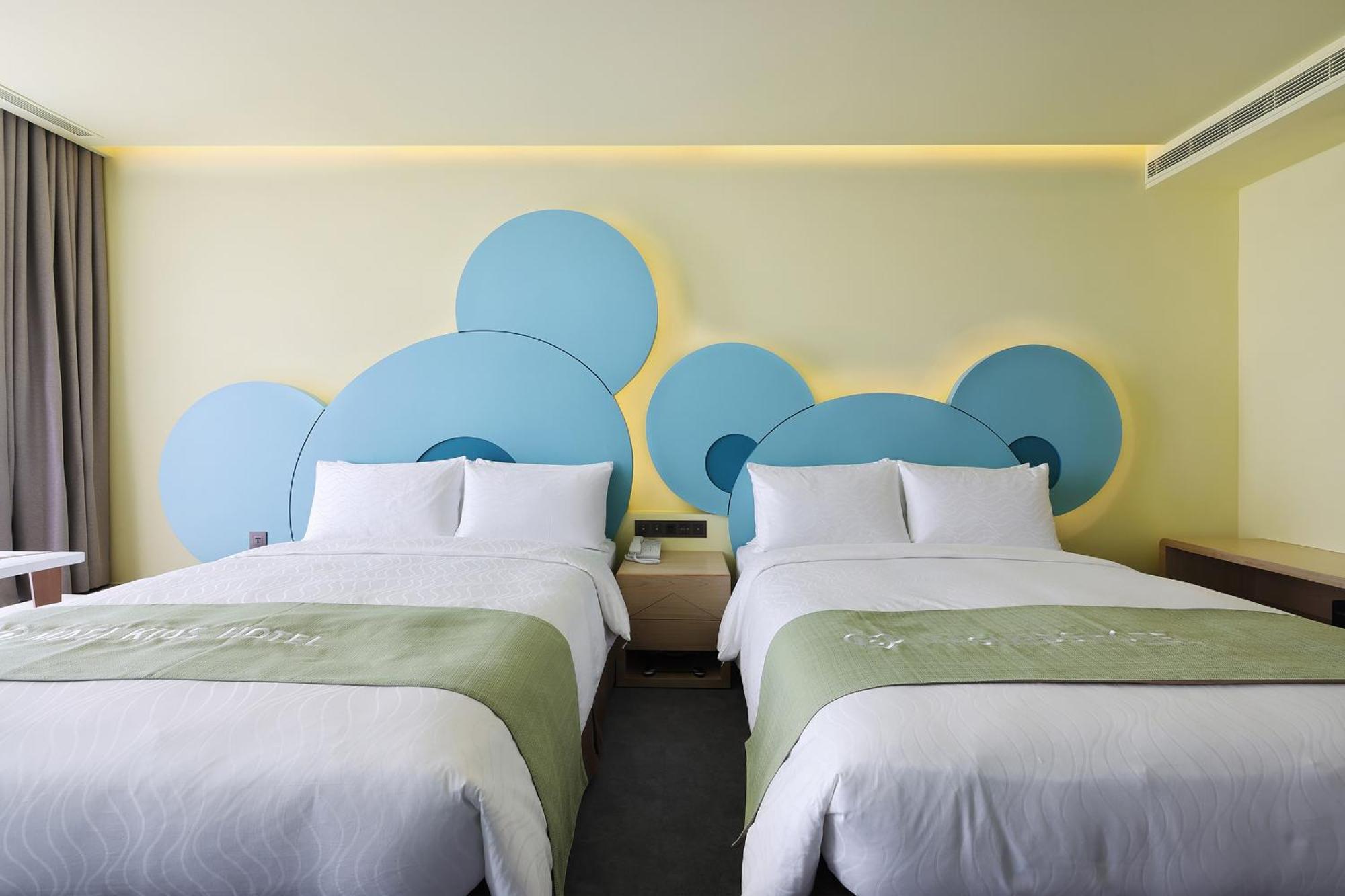 Check Inn Magi Kids Hotel Луодонг Стая снимка