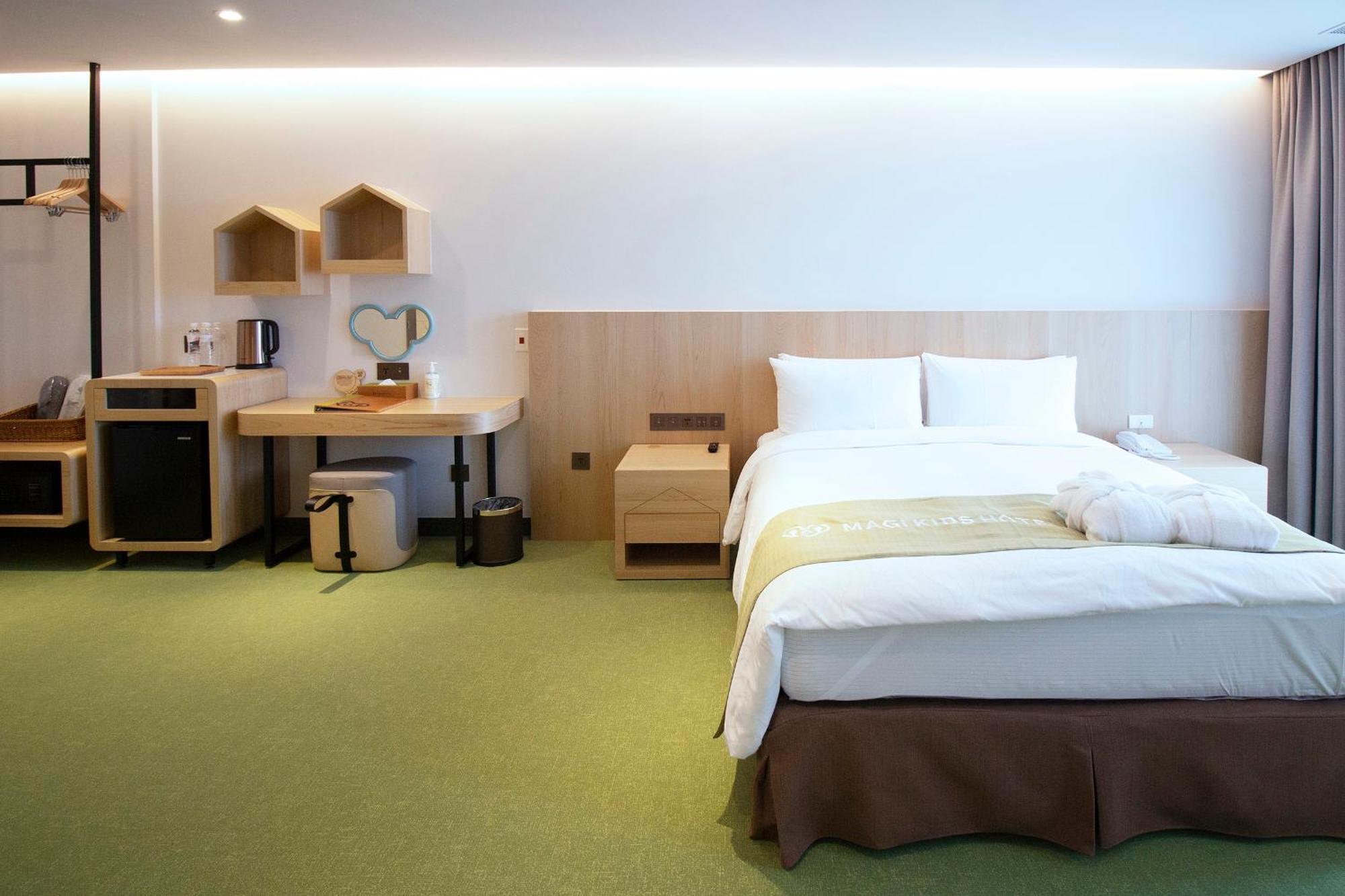 Check Inn Magi Kids Hotel Луодонг Стая снимка