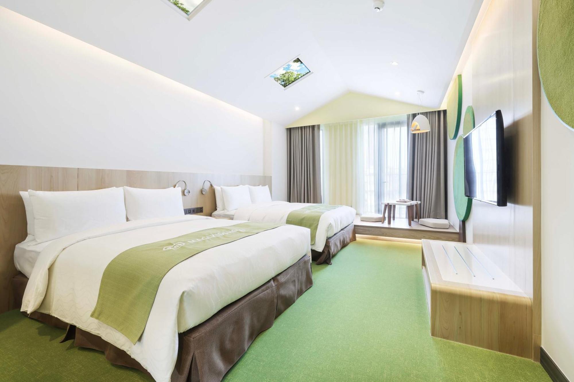 Check Inn Magi Kids Hotel Луодонг Екстериор снимка